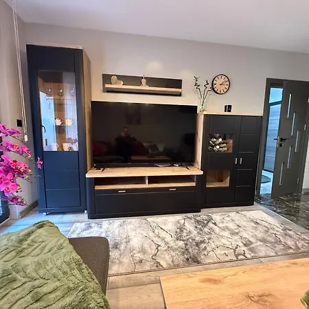 мия 6 Deluxe Apartment *
